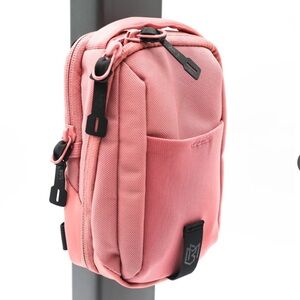 Magnetic Crossbody Bag / Gym bag